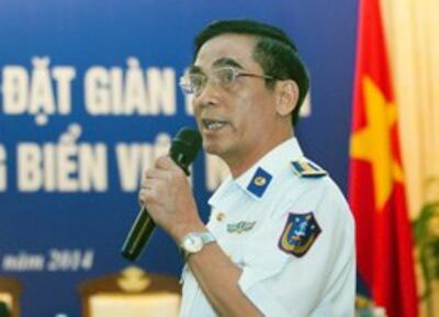 Phó tư lệnh tham mưu trưởng Bộ tư lệnh CSBVN Ngô Ngọc Thu trình bày về vụ tàu TQ đâm tàu Việt Nam trong cuộc họp báo ở Hà Nội hôm 07/05/201. Ông cũng nhấn mạnh, mọi sự chịu đựng đều có giới hạn nếu tiếp tục bị tấn công lực lượng Việt Nam sẽ đáp trả để tự vệ. AFP