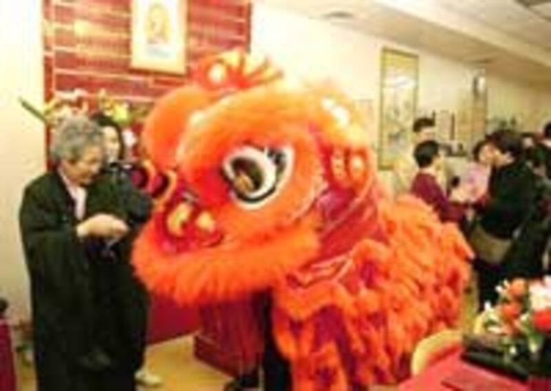 LionDanceTet200.jpg