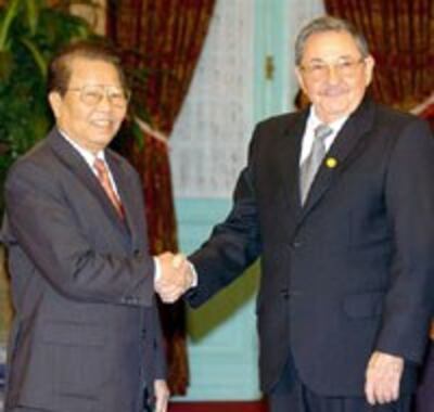 TranDucLuongRaulCastro200.jpg
