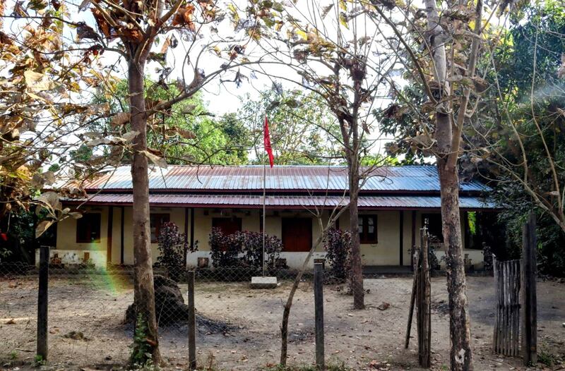 မြောက်ဦးမြို့နယ်က မူလတန်းကျောင်းတစ်ခုမှာ အာရက္ခနိုင်ငံတော်အလံ လွှင့်တင်ထားတာကို ဇန်နဝါရီလ ၁၃ ရက်နေ့က တွေ့ရစဉ်