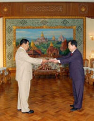 than_shwe_north_korea_150.jpg