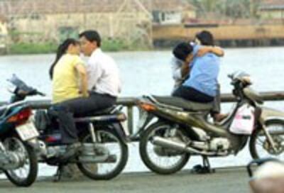 lovers200.jpg