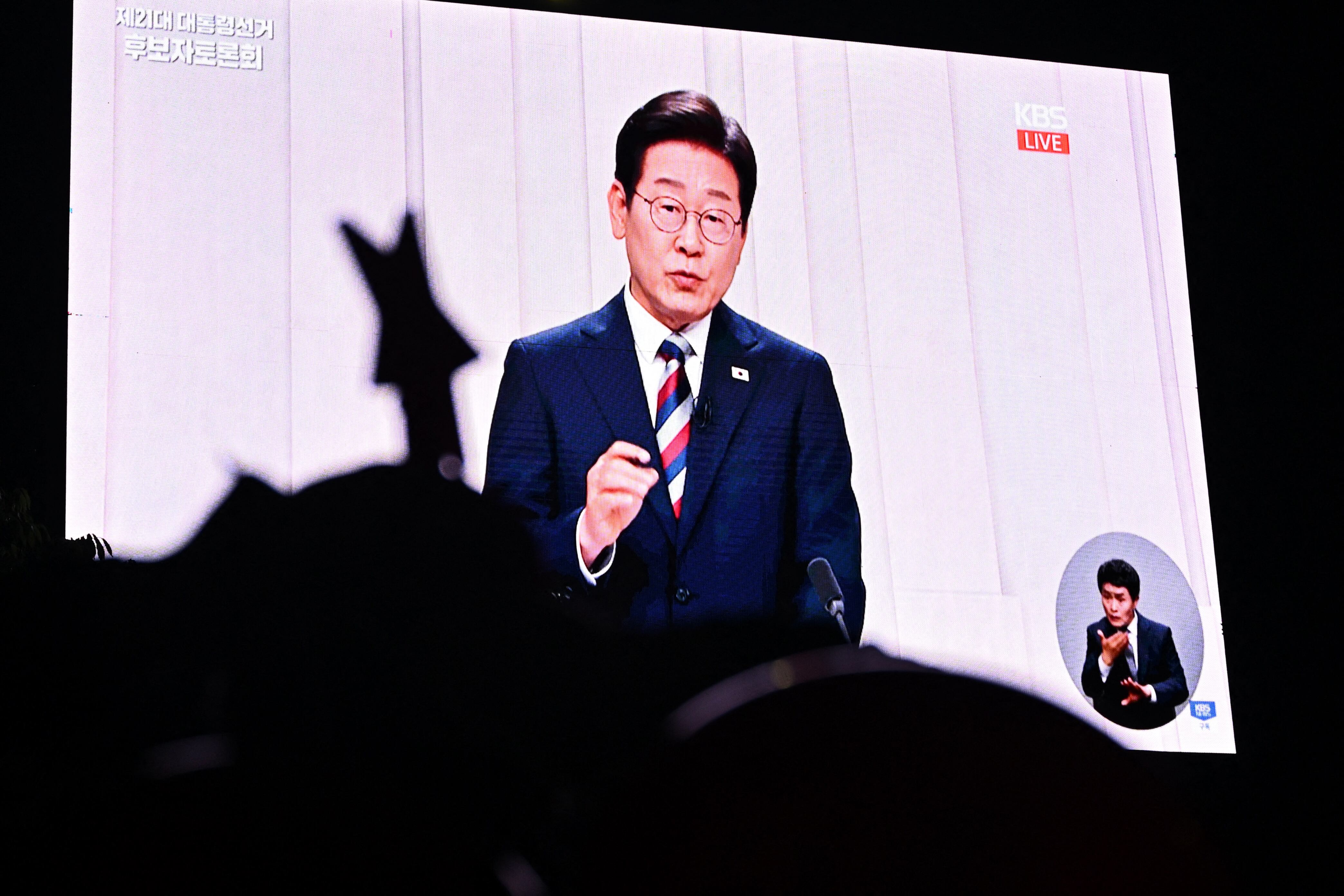 South Korean presidential debate mired in top contender’s alleged link to North Korea