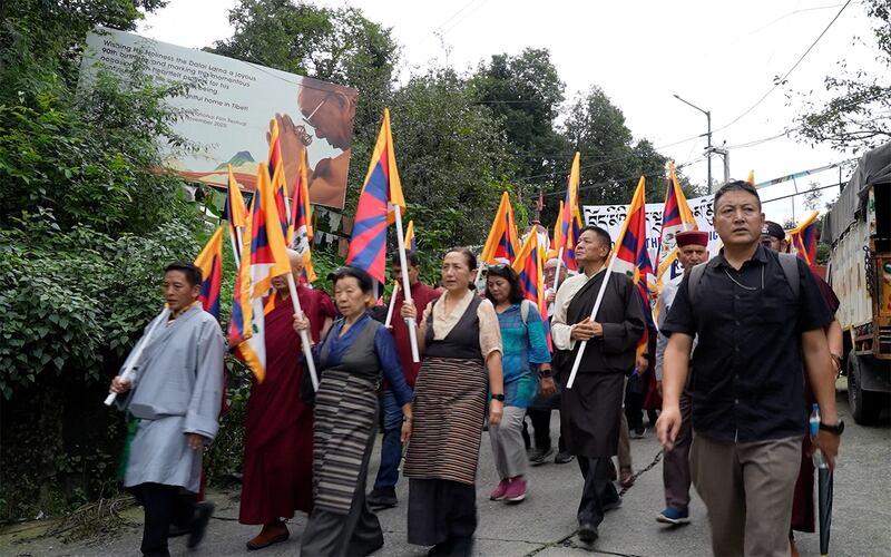 གཞུང་འབྲེལ་མཆོད་འབུལ་དང་གོམ་བགྲོད་སྐབས། ༢༠༢༦།༨།༢༠