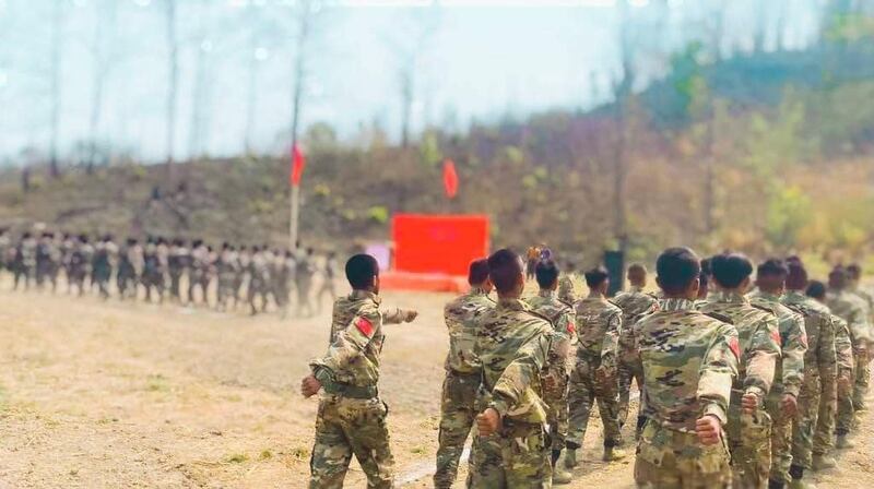 အမှတ် (၁) စစ်ဒေသ၊ ဂန့်ဂေါခရိုင် တပ်ရင်း (၁၃) မှ ပြည်သူ့ကာကွယ်ရေးတပ်ဖွဲ့ဝင်များအား တွေ့ရစဉ်။ (Photo: Ministry of Defence NUG)