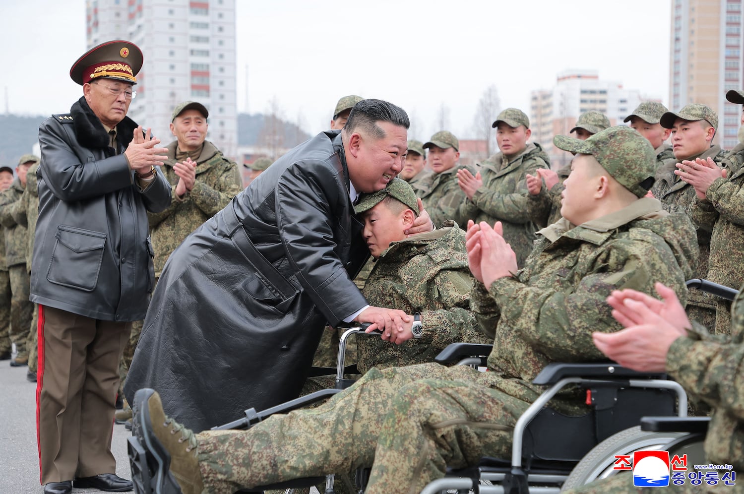 러 파병 전사자에 북 주민들 “죽은 사람만 불쌍”
