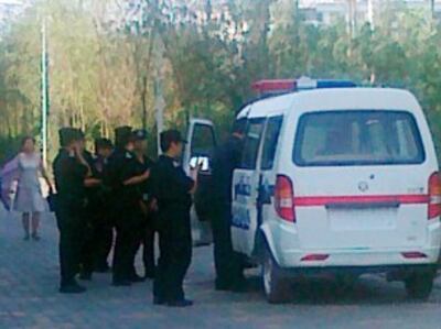 m0802-ql2p.jpg