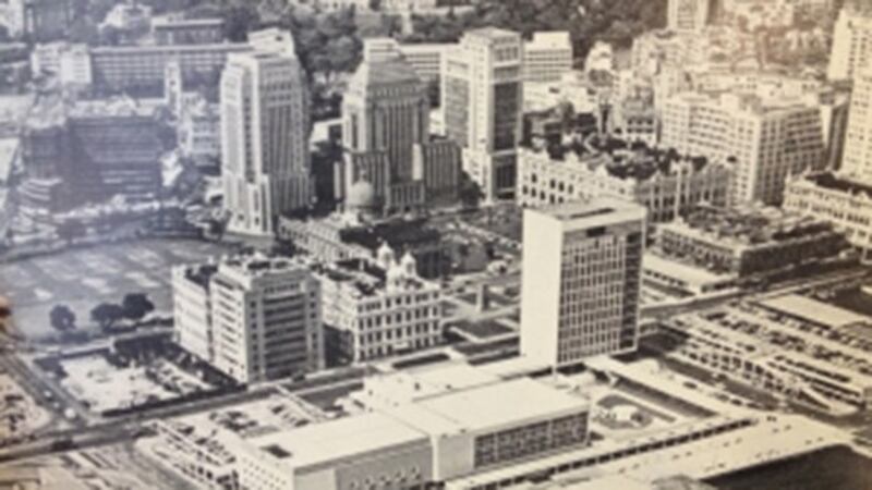 1963年的香港大会堂，此处也是马文辉“海德公园讲座”举办的地方。（来自网站“致知”）