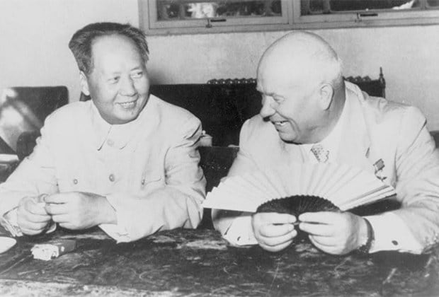 1958년 모택동 중국 주석과 후르쇼프 소련 총비서.