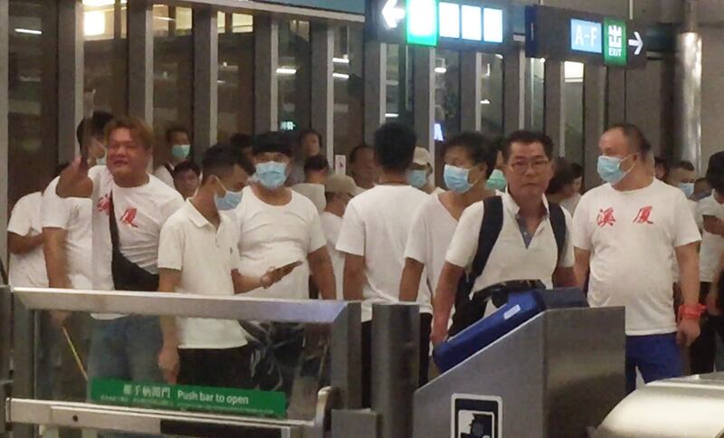 多名白衣人在721事件中入罪。（吳志平攝）