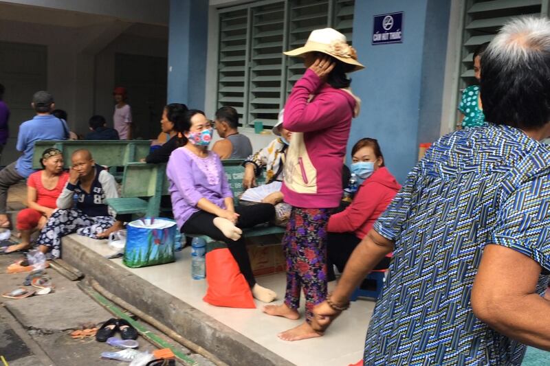 Những bệnh nhân ung thư và thân nhân tại bệnh viện Ung Bướu, TPHCM. (Ảnh minh họa) 