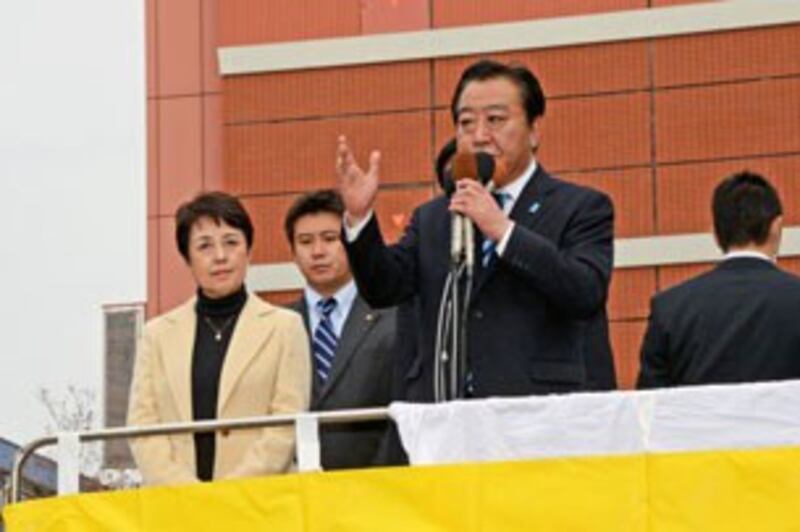 图片：日本首相野田佳彦28号就日美同盟关系表示说：“东亚地区的安全保障环境日益严峻，在这样一个时期，日美双方加强合作将会产生相乘的效果，有利于这一地区的稳定。” 野田还表示：“日美同盟关系是日本外交的基轴，必须坚持这种同盟关系决不动摇。” （南洲提供）