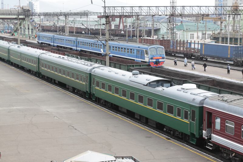 train.jpg
