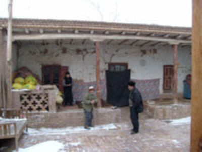oghuz-quzghunbayning--tughq.jpg
