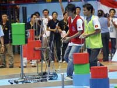 RoboconVietnamChina200.jpg