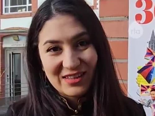 འཇར་མ་ནིར་གྲོང་ཁྱེར་དང་གྲོང་རྡལ་ ༤༠༠ ལྷག་གི་ནང་བོད་ཀྱི་རྒྱལ་དར་སྒྲེང་འཛུགས་གནང་གི་འདུག